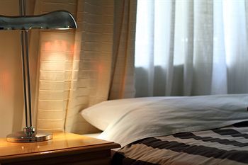 Hotel Neutral Bay Lodge