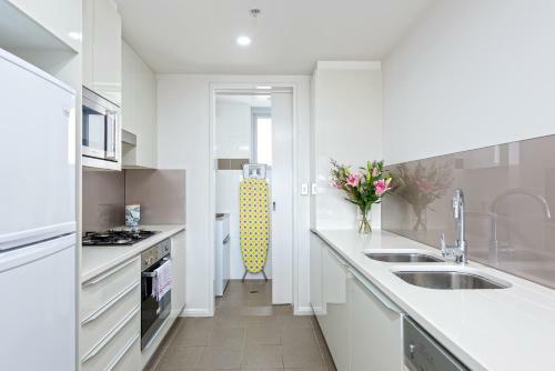 Astra Apartments North Sydney