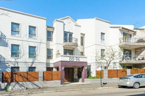 Sydney Inner City Sanctuary- 2 Bedroom Apartment