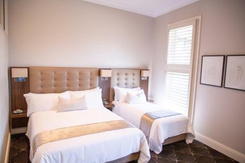 Royal Hotel