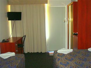 Liberty Plains Motor Inn