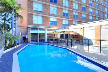 Royal Pacific Hotel