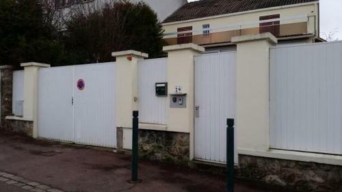 Remarkable 3-bed House In Suresnes Facing Paris