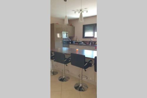 Villa 145 M2 Avec Piscine, Dans Un Milieux Arbor�.
