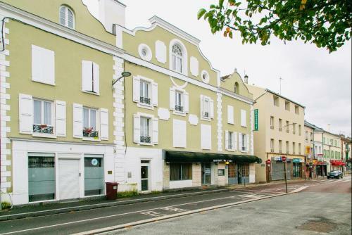 Apartamento Thorigny Sur Marne :studio Gare 10 Min Disneyland