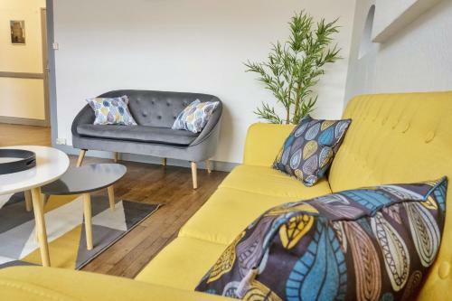 Apartamento ? Les Logis de La Tr�moille ? Cozy ? Netflix ?
