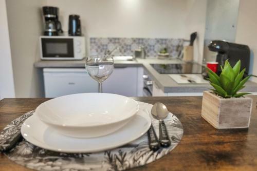Apartamento ? Les Logis de La Tr�moille ? Cozy ? Netflix ?