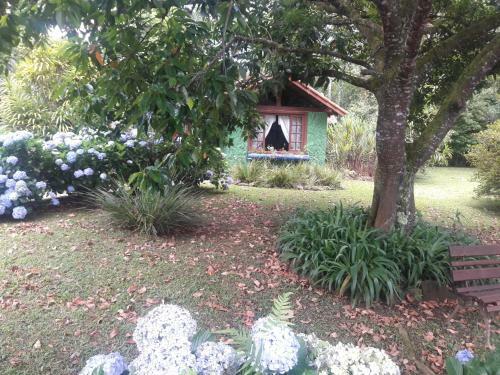 Hostal Pousada Recanto Do Pinheir�o