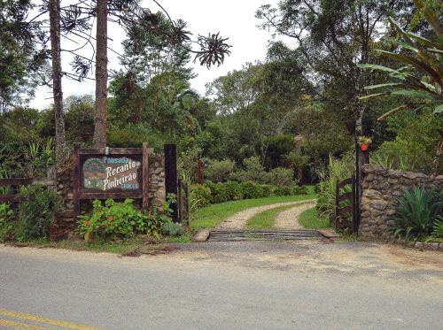 Hostal Pousada Recanto Do Pinheir�o