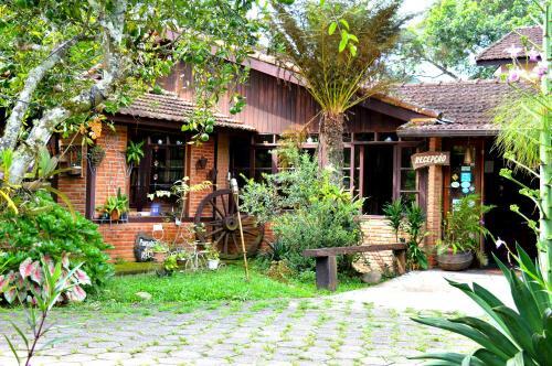 Hostal Pousada Recanto Do Pinheir�o