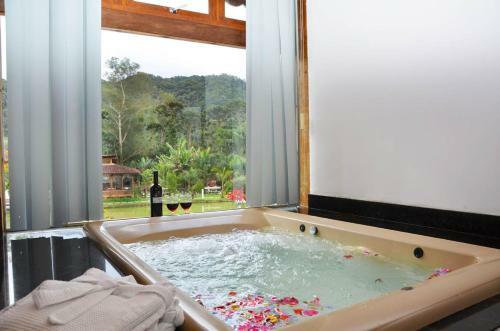 Hostal Pousada Chal�s Do Lago