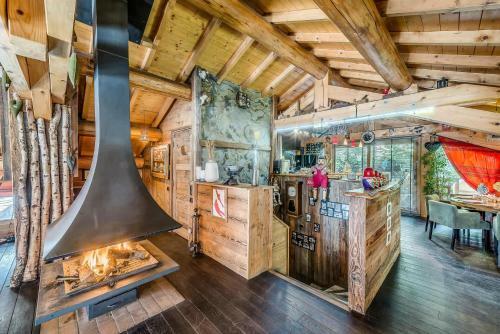 Chalet Iseran - Chalets Pour 15 Personnes 10