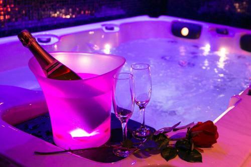 Apartamento L'insolite Spa Privatif ''suite Luxueuse-jacuzzi"
