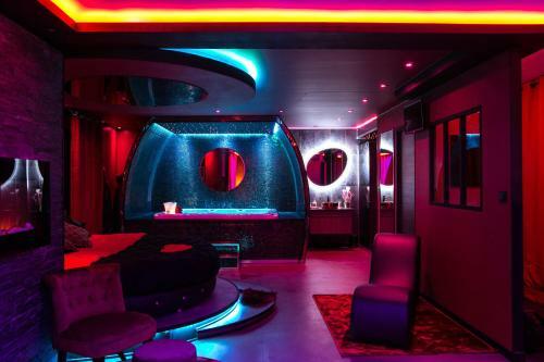 Apartamento L'insolite Spa Privatif ''suite Luxueuse-jacuzzi"
