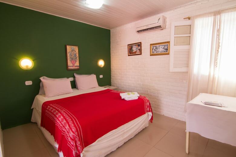 Hostal Pousada Le Baron