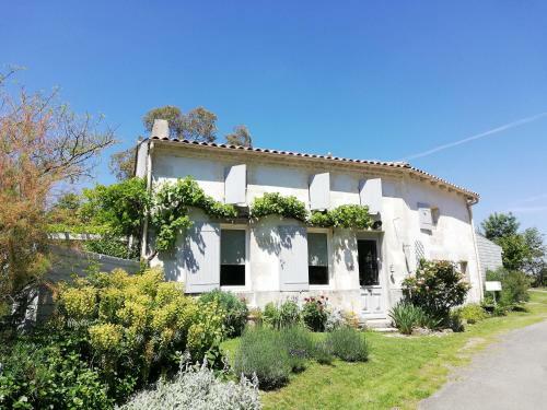 Bed & Breakfast Varzay Autour Du Puits