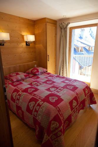Chalet De La C�me