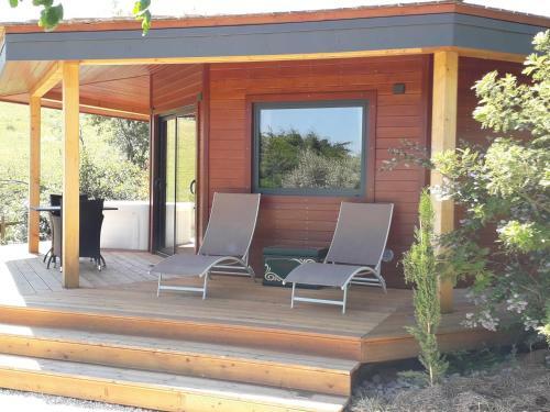 Bed & Breakfast Cabanes Tr�sors de Campagne,spas Privatifs