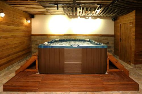 Seven Generations Winery Hotel