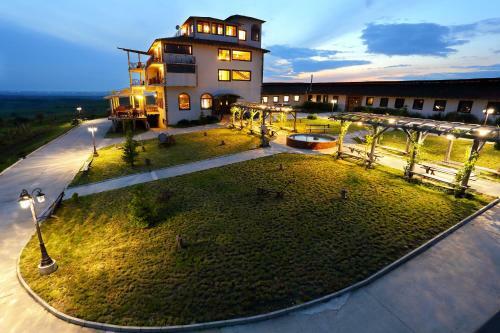Seven Generations Winery Hotel