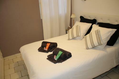 Apartamento Coquet T2 ,terrasse,parking ,4 Kms D Avignon