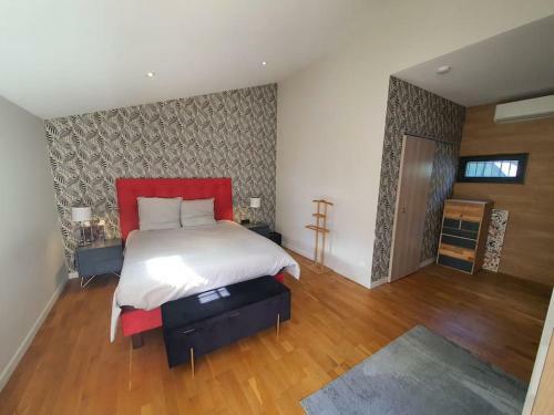 Villeneuve Les Avignon, Villa Enti�re En Provence