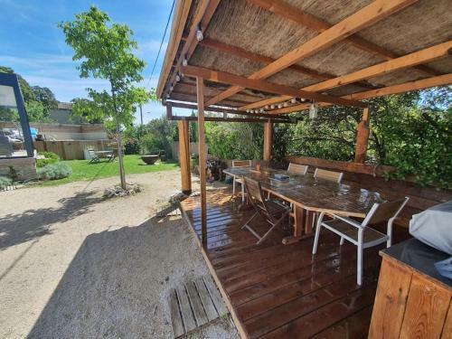 Villeneuve Les Avignon, Villa Enti�re En Provence