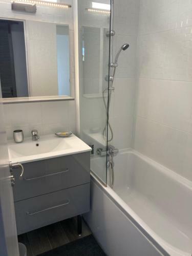 Apartamento 4 Pers , 100m de La Plage Marina Baie Des Anges