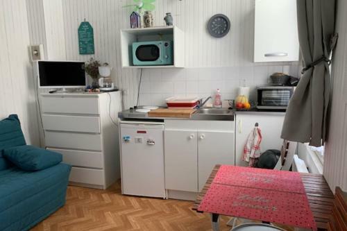 Apartamento Bright Equipped Studio At 350 M From The Beach