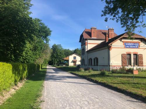 Villa Ancienne Gare Du Val Des Bois