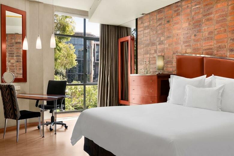 Hotel African Pride Melrose Arch