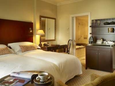 Hotel Intercontinental Airport Sun