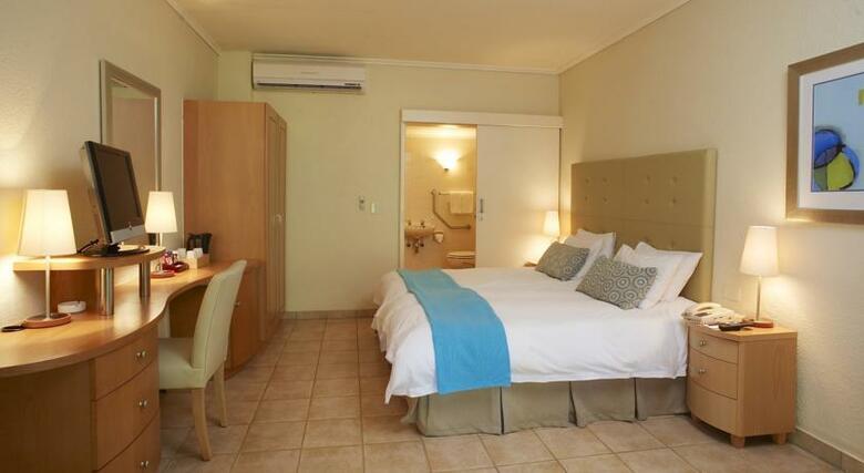 Hotel Cabanas Sun City