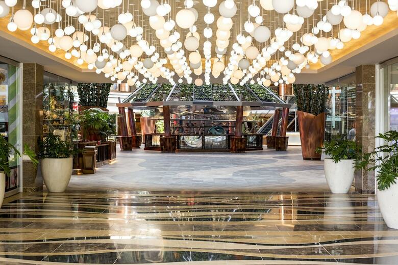 Hotel Cabanas Sun City