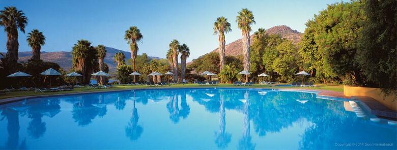 Hotel Cabanas Sun City