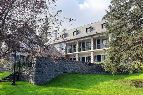 Chalet de 2 Chambres Avec Jacuzzy Et Wifi A Arrens Marsous