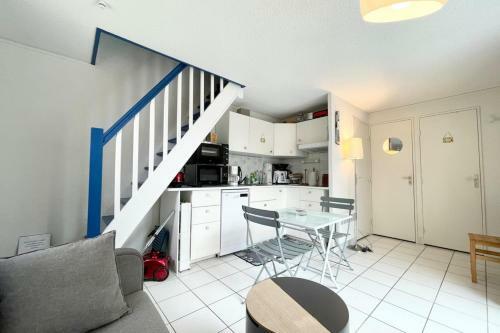 Charmante Maisonnette � 2 Pas Des Plagespiscine