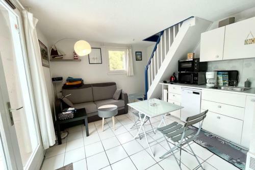 Charmante Maisonnette � 2 Pas Des Plagespiscine