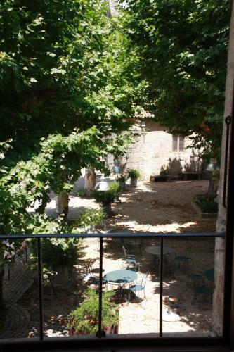 Hostal Auberge D'ailhon, Chez La Marthe X Bistro D'ailhon