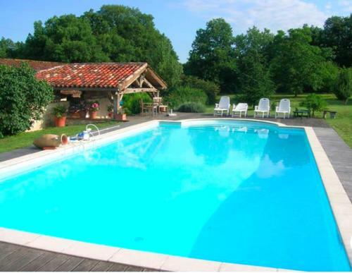 Beautiful Pigeonnier With Sensational Surroundings
