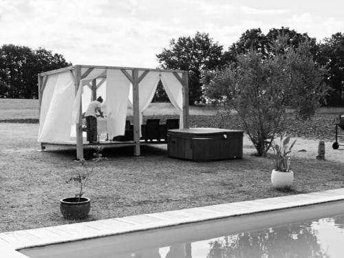 Beautiful Pigeonnier With Sensational Surroundings