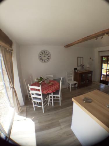 Beautiful Pigeonnier With Sensational Surroundings