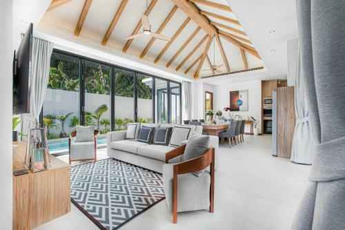 Canaan Villas Hillside