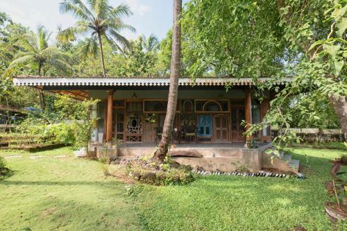 Bed & Breakfast Parijaatgoa Cottage With Private Pool