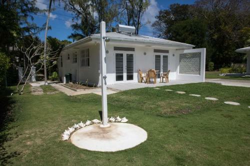 Stunning 2 Bed Bungalow With Private Pool In Barbados