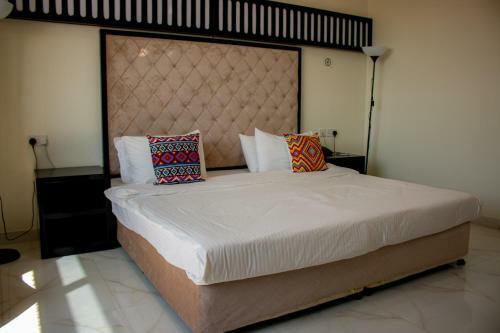 Qasayed Hotel
