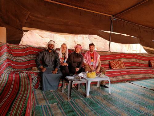 Wadi Rum Desert Eid Camp & Cave & Tours