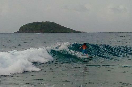 Gite � 2 Pas de La Flamboyante Plage de La Perle