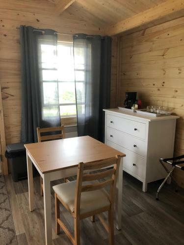 Les Chalets De La Colline Inc