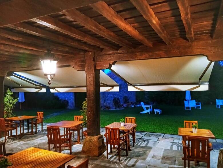 Hotel Palaci�n De To�anes